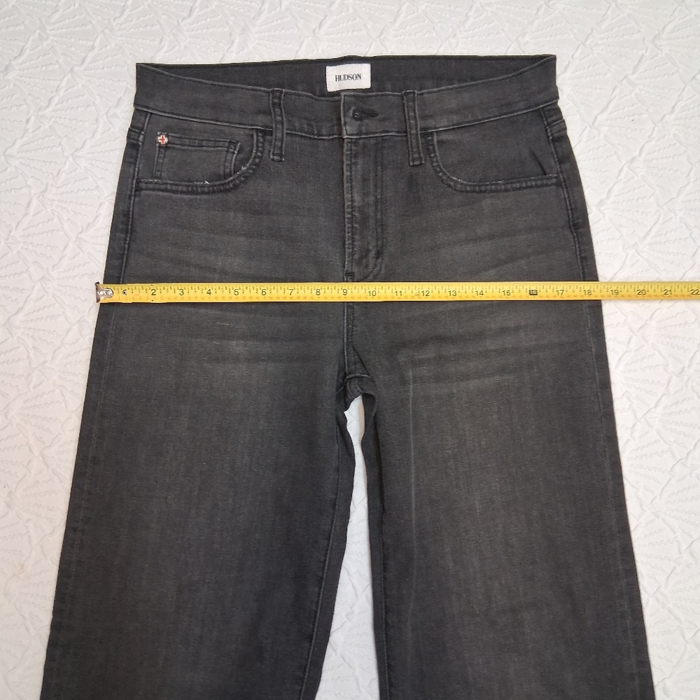 Hudson Jeans Washed Black Cropped Straight Ankle - Picture 13 of 16